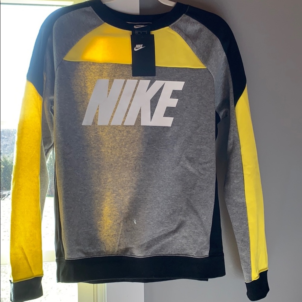 BNWT NIKE SWEATSHIRT